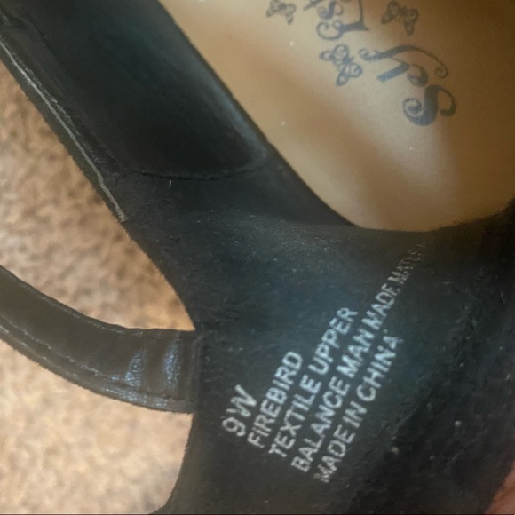 Black suede flats - Picture 3 of 3